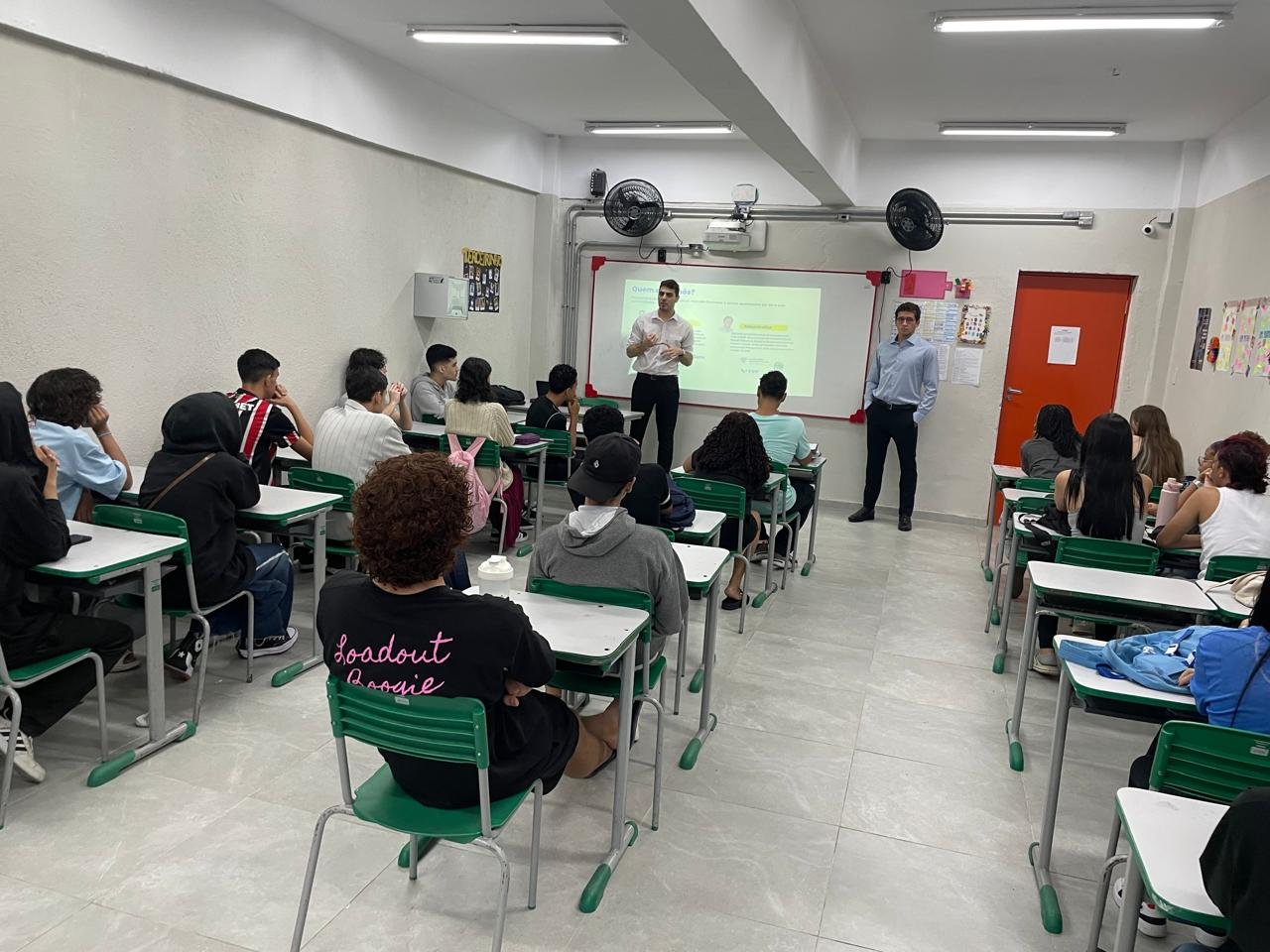 Apresentação inicial do Projeto Capitus para os alunos